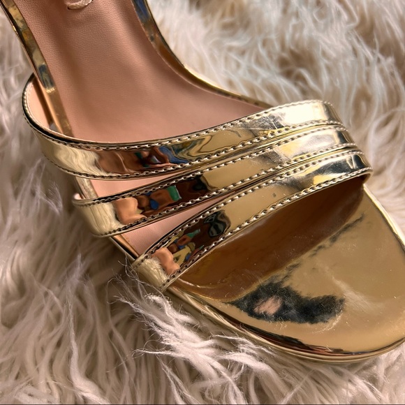 NWOT Gold Zara high hills! Gold gold. Elegant. Size 39/ 8 - Picture 9 of 15